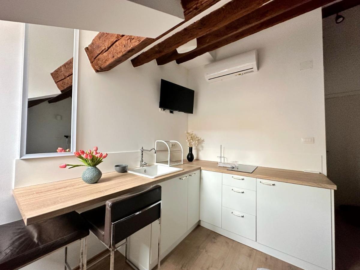 Romeo Apartments Rovigno Eksteriør bilde