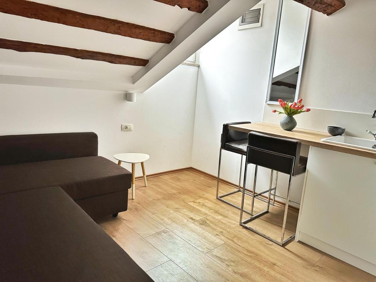 Romeo Apartments Rovigno Eksteriør bilde
