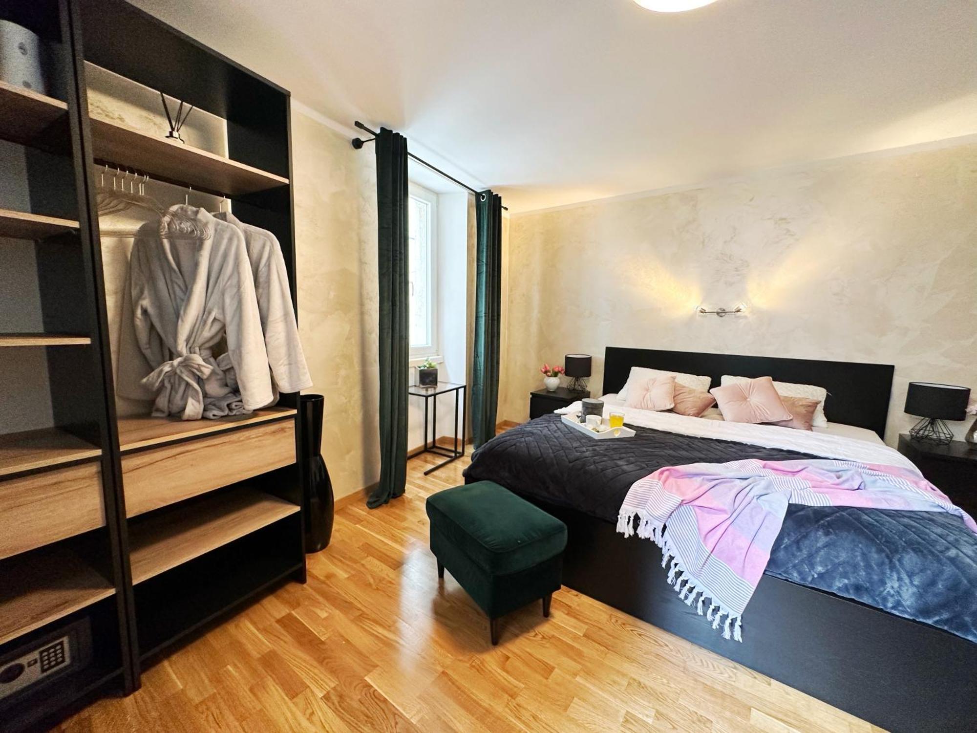 Romeo Apartments Rovigno Eksteriør bilde